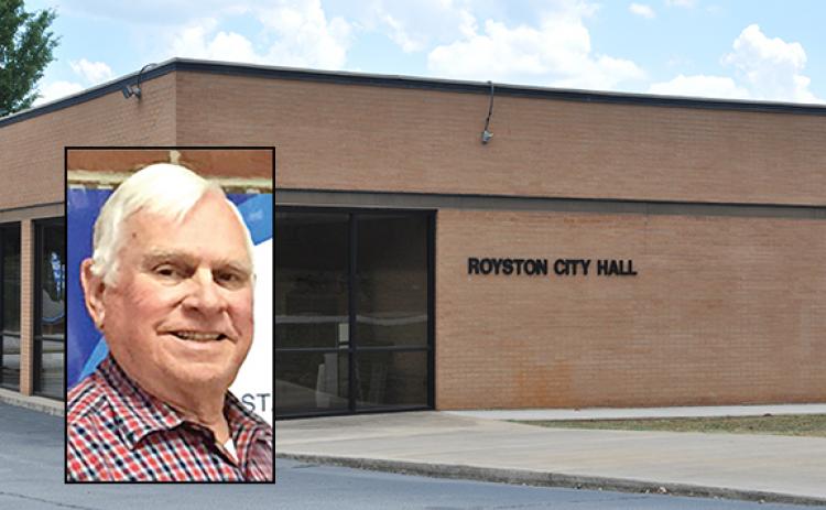 Paul Crawford will fill a temporary vacancy on the Royston City Council.