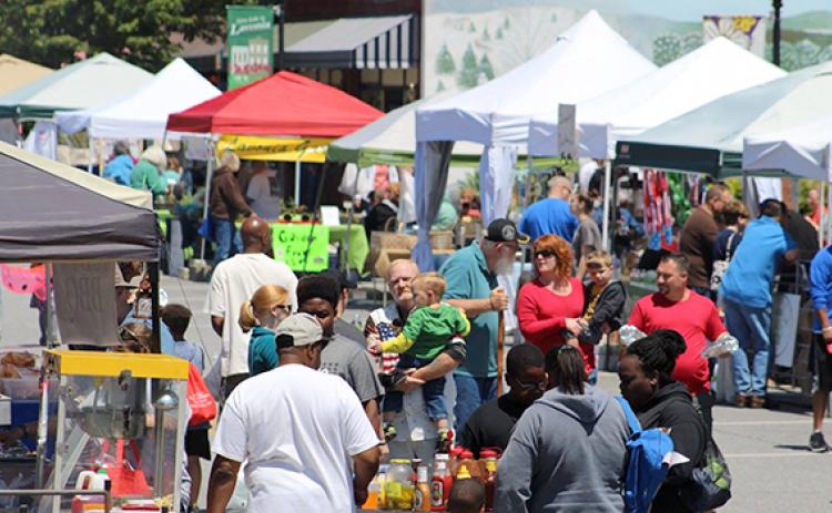 Lavonia's Fall Festival typically draws an average 2,500 people to downtown.