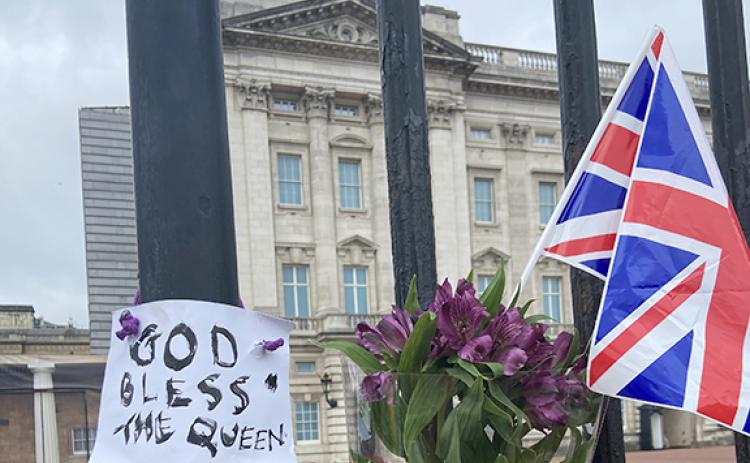 Martha and Dennis Long were in London at the time of the death of Queen Elizabeth II and witnessed the outpouring of grief and tributes to the Queen by the British people. (Photo courtesy of Martha Long)
