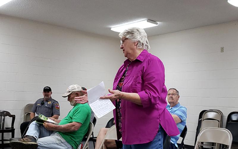 Linda Dowell shares her concerns about a solar farm at the Canon City Council meeting Monday night. (Photo by Sinclair)