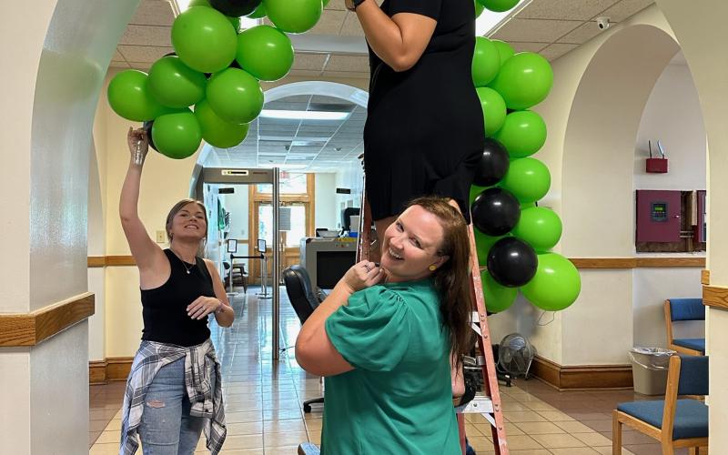 All businesses, schools and other parts of the community were asked to “paint the town green” by decorating in a Franklin County motif for Homecoming Week.