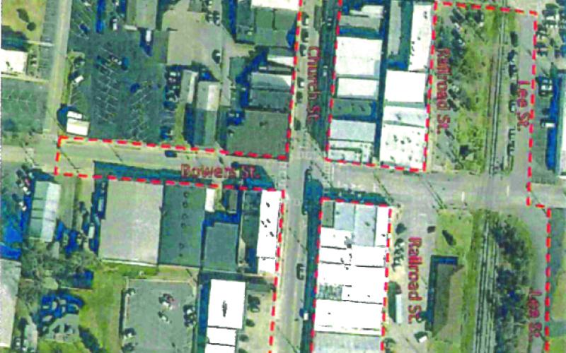 A new Royston ordinance allowing areas where open containers of alcohol can be carried outside during special events established an entertainment district downtown and for all of the Royston Wellness and Community Park.