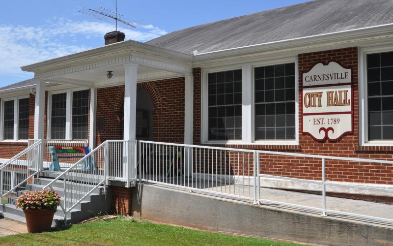 On Tuesday, the Carnesville Planning and Zoning Commission gave their recommendation for approval of a request to annex and rezone additional land for a stone quarry on Highway 106 near I-85.