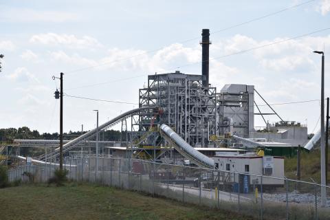 A renewable energy plant on Highway 198 is drawing complaints from neighbors for noise and emissions.