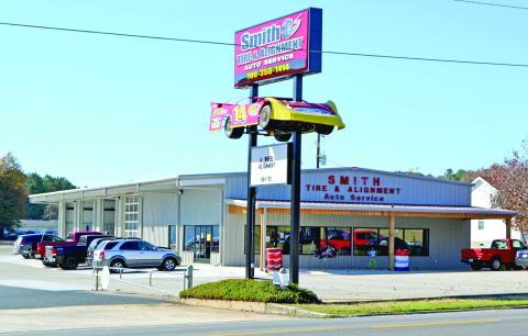The former location of Phil Owens Used Cars lot in Lavonia stood empty for 12 years but has now been filled by the relocation of Athens Physical Therapy and the new Smith Tire and Auto (pictured). (Photos by Eberhardt)