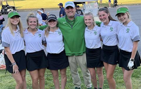 The Franklin County Lions and Lady Lions golf teams both advanced to state tournaments May 16-17 after qualifying in the Area 4AAA tournament last week in Lafayette.