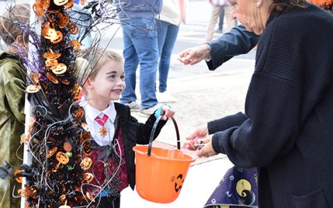 The Lavonia DDA will host “Trick or Treating at the Gazeboo” Oct. 31 from 3-6 p.m.