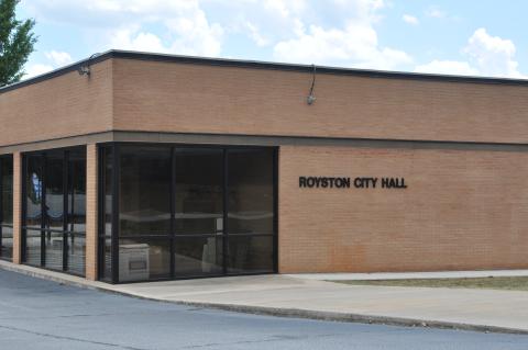 The Royston City Council approved the use of contracted third-party providers for building inspections at its April 11 meeting.