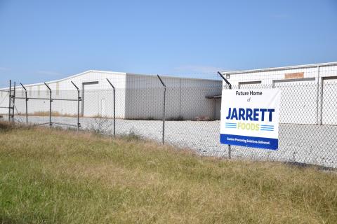Jarrett Foods announced plans to invest $14 million and, eventually create 300 jobs, in the new venture.