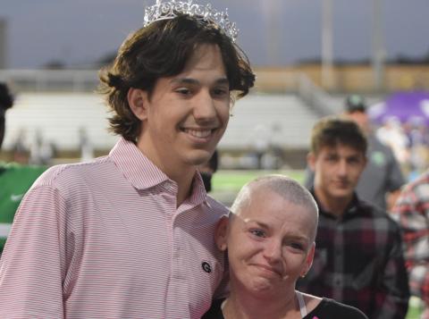 The Franklin County High School Hosa group sponsored its annual Knight for a Cause fundraiser, which raised $4,000 for Thea Hodges to use to alleviate her financial strain in the midst of a battle against breast cancer.