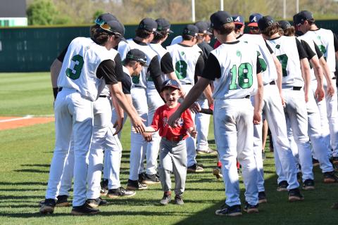 The Lions hosted Franklin County Little League players for Recreation Night before the games with Oconee County. (Photo by Scoggins)