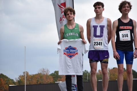 Gipson won the state Class AA cross country championship in Carrollton with a time of 17:09.6 on the 3.2-mile (5K) course.