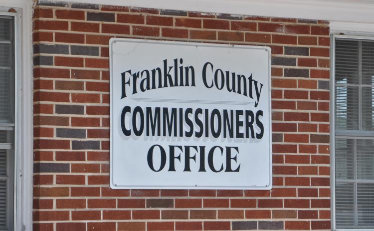 Franklin County Commissioners plan to name finalists for the next county manager on Jan. 26.