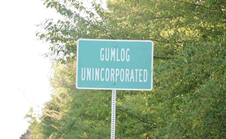 Gumlog residents told Franklin County commissioners Tuesday that they want their community to stay unincorporated.