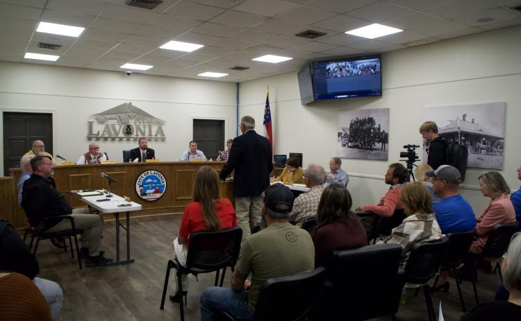 After a negative recommendation from its planning commission, the Lavonia City Council voted to approve the first reading of an annexation and rezoning request made by Jarrett Foods for its planned plant off Grady School Road.