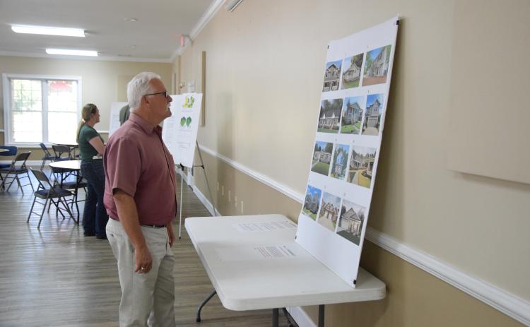 Those attending an open house Monday about the Franklin County Comprehensive Plan – including Franklin County Planning Director Robert Ogburn – were asked to visit stations to give opinions on a variety of issues.