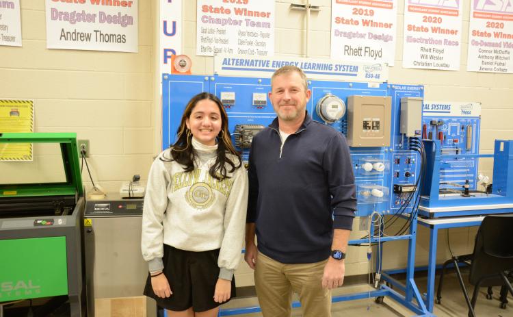 Sandali Rockwell (left) has been named the 2025 STAR Student for Franklin County High School. She chose teacher  Kenny Floyd (right) as STAR Teacher. (Photo by Eavenson)