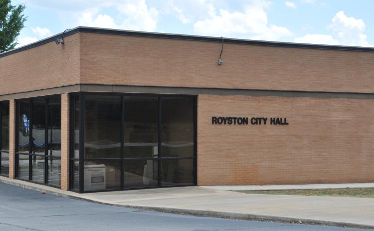 The Royston City Council took actions Tuesday to pave the way for the rebuilding of the Dill’s Food City grocery store in Royston.