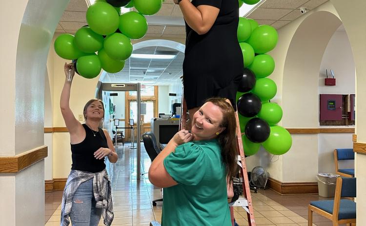 All businesses, schools and other parts of the community were asked to “paint the town green” by decorating in a Franklin County motif for Homecoming Week. 