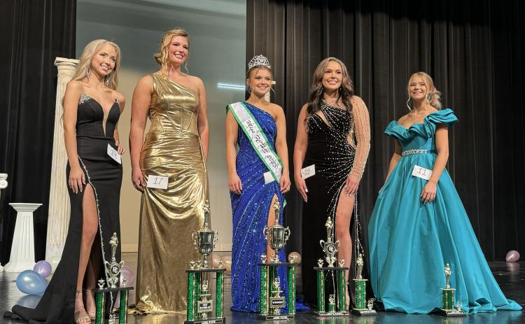 Thirteen Franklin County High School students competed for the title of Miss FCHS 2023 at the annual pageant Saturday in the Telford Center for the Fine and Performing Arts.
